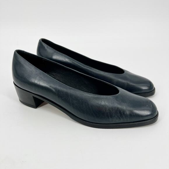 Vintage Amalfi Pump Women 7.5 Navy Blue Leather Low Block Heels Dress Shoe Italy - Picture 1 of 9